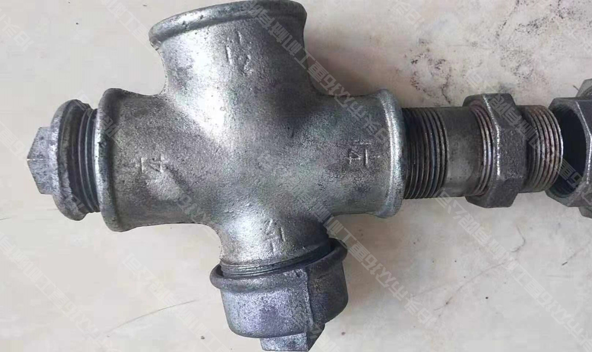 焦爐煤氣異徑四通